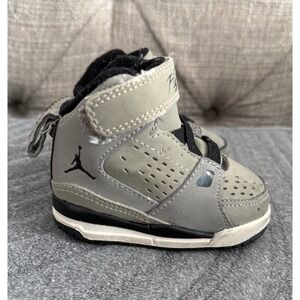 Nike Air Jordan SC-3 Flight Shoes Sneakers Baby Size 2C White Gray Hook‎ Loop